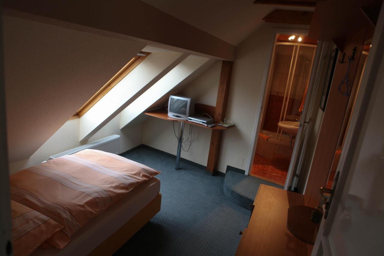 Barokk Antik Guest House Kecskemet Room photo